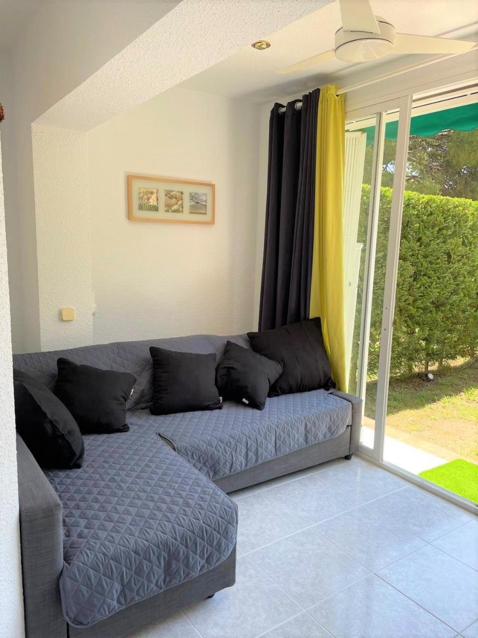 Apartamento En Platja Sant Pol S'Agaro Con Pisicina Y Jardin Sant Feliu de Guíxols Zewnętrze zdjęcie