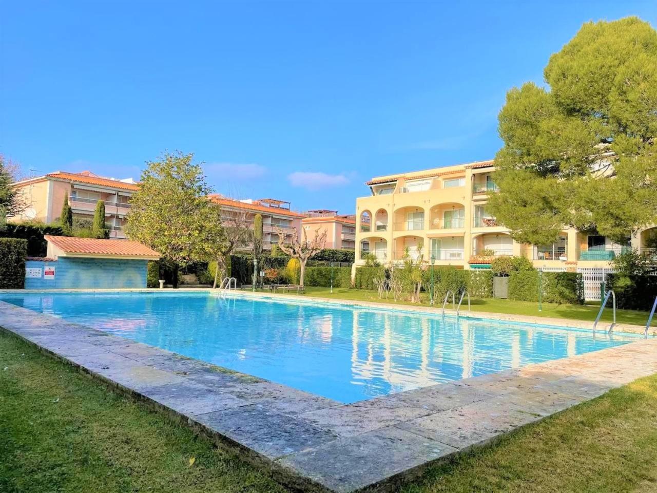 Apartamento En Platja Sant Pol S'Agaro Con Pisicina Y Jardin Sant Feliu de Guíxols Zewnętrze zdjęcie